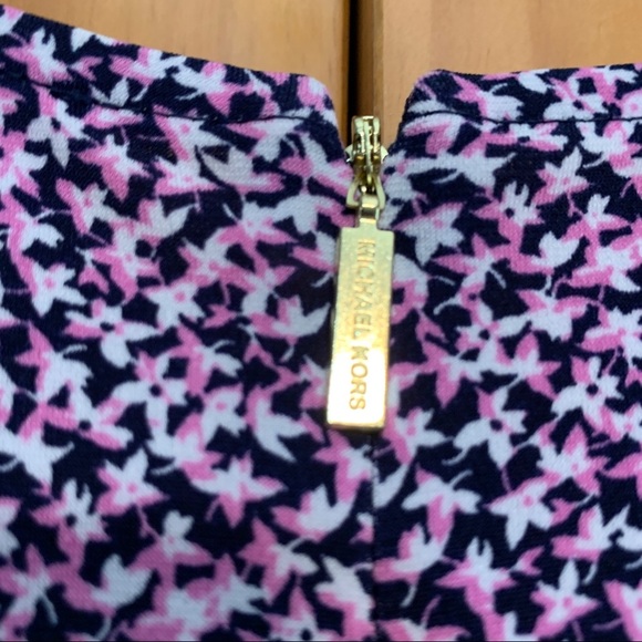 Michael Michael Kors Navy Floral Jumpsuit Size Medium NWT - Picture 4 of 9